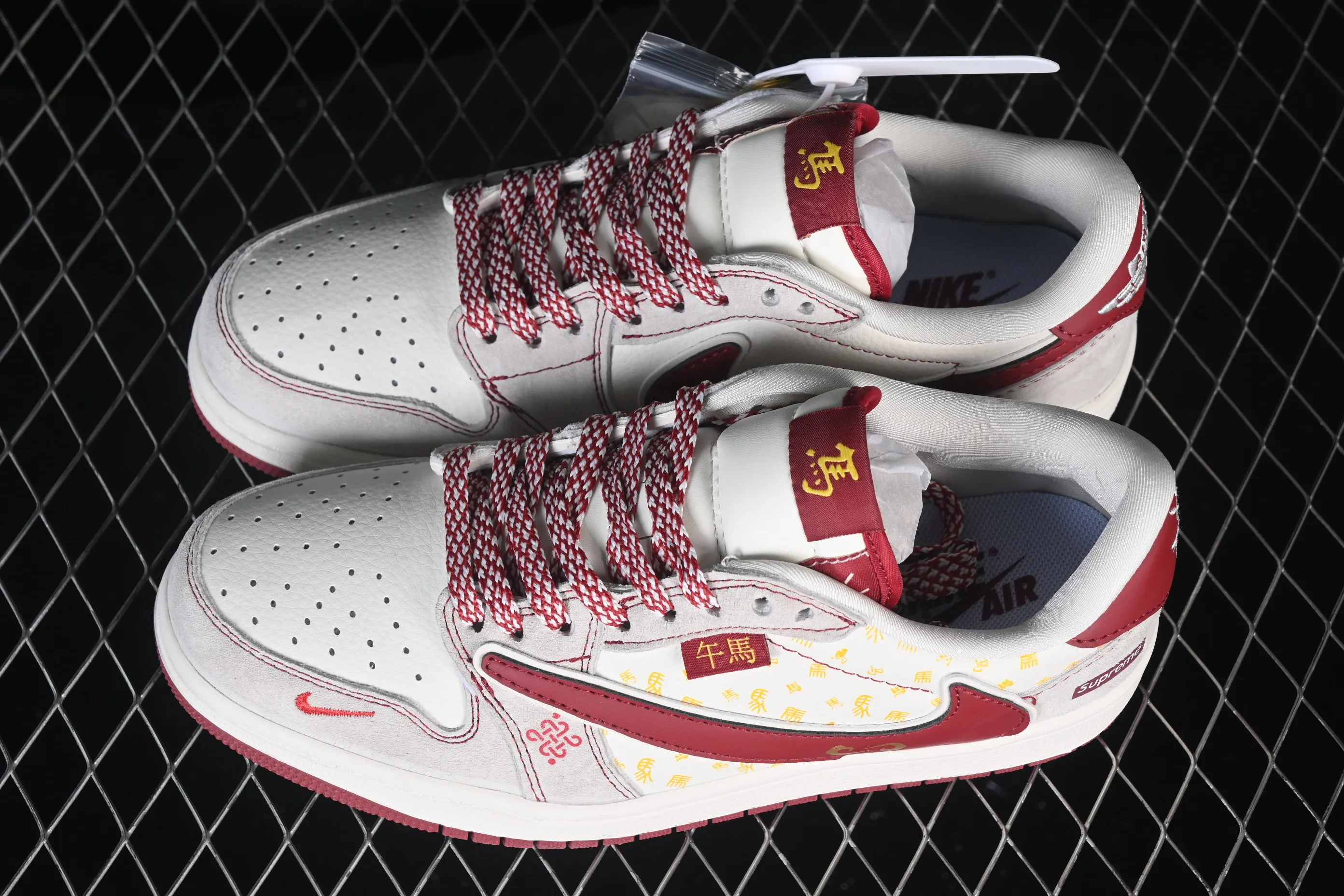 All categories Air Jordan Jordan series basketball shoes Air Jordan 1 Low high-end customized low-top sneakers Air Jordan 1 Low AJ1 Joe 1 Year of the Horse limited edition full-print horse pattern high-end customized low-top retro basketball shoes JW1188-180